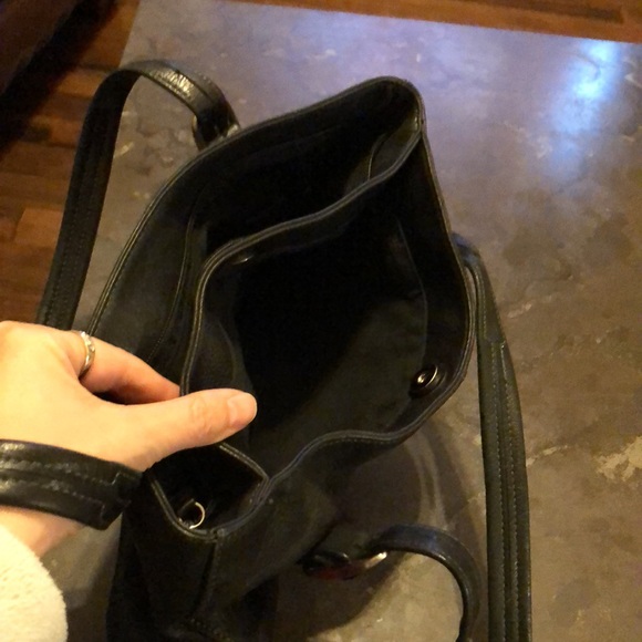 Gorgeous Tignanello Leather Satchel with Wonderful Compartments - Picture 3 of 4